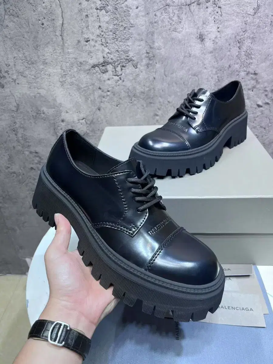 Balenciaga남성용 키 증가 가죽 신발사이즈 42